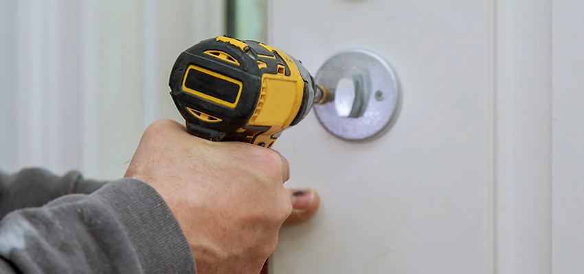 Street Locksmith For Smart Lock Repair in San Marcos, CA
